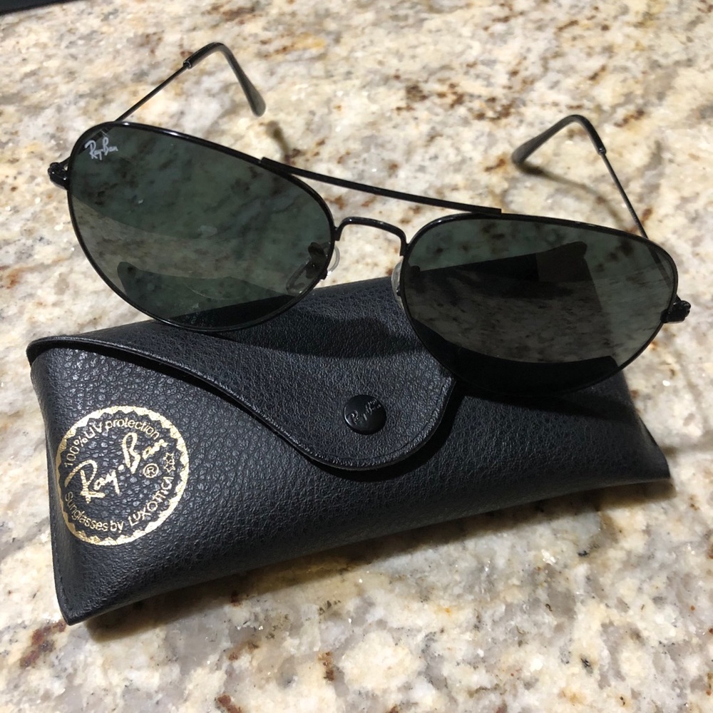 Black Ray bans